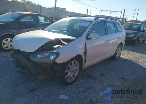 2011 Volkswagen Jetta Sportwagen 2.0L Tdi from USA, damaged, VIN 3VWPL7AJ9BM704281